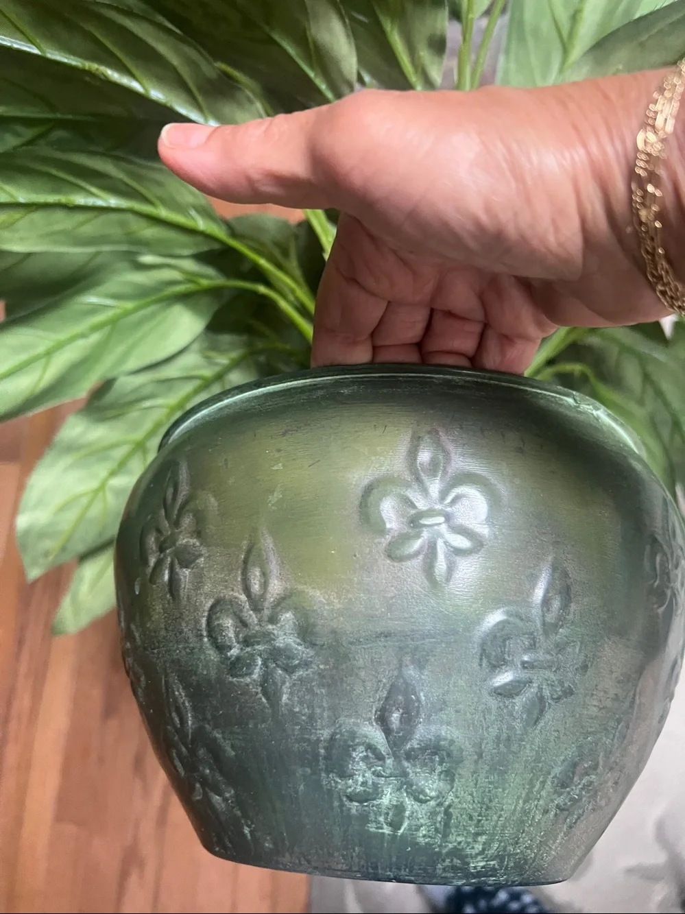 Chinese Evergreen (Aglaonema Decorative Faux Green Variegated Houseplant in Vase